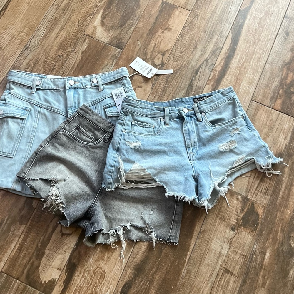 NWT/NWOT Blank NYC Short size 27
